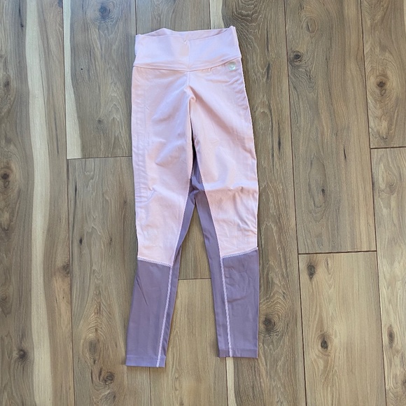 Pants - Women’s pink athletic leggings